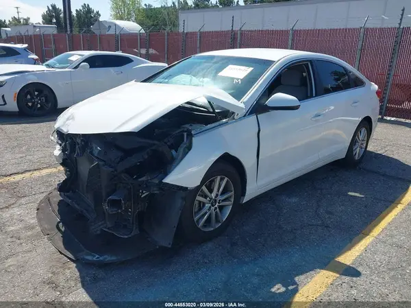5NPE24AF2HH590808 2017 HYUNDAI SONATA - Image 2