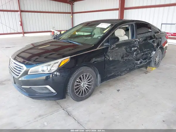 5NPE24AF2HH592347 2017 HYUNDAI SONATA - Image 2