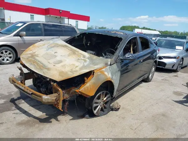 5NPE24AF2HH594003 2017 HYUNDAI SONATA - Image 2