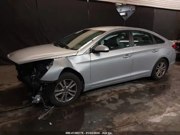 5NPE24AF2HH594227 2017 HYUNDAI SONATA - Image 2
