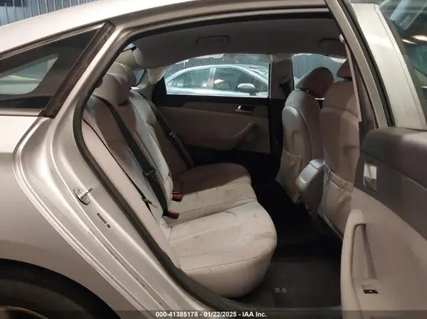 5NPE24AF2HH594227 2017 HYUNDAI SONATA - Image 8