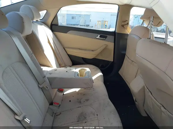 5NPE24AF2HH594972 2017 HYUNDAI SONATA - Image 8