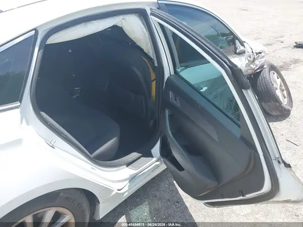 5NPE24AF2JH597621 2018 HYUNDAI SONATA - Image 8