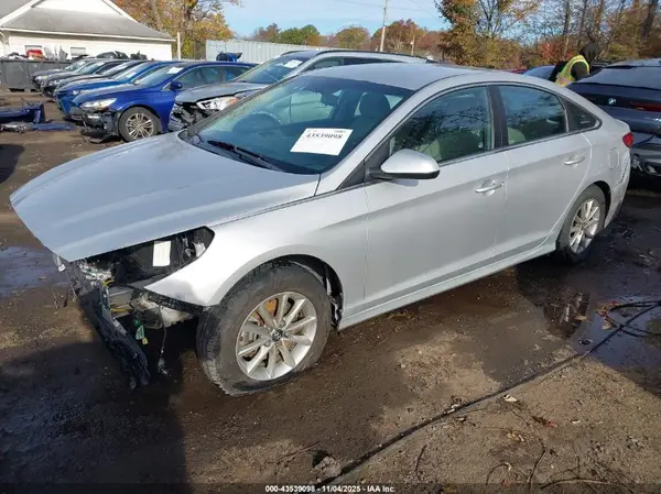 5NPE24AF2JH598624 2018 HYUNDAI SONATA - Image 2