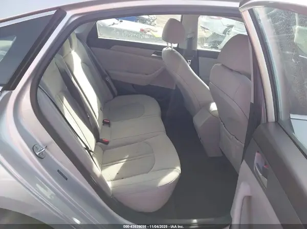 5NPE24AF2JH598624 2018 HYUNDAI SONATA - Image 8