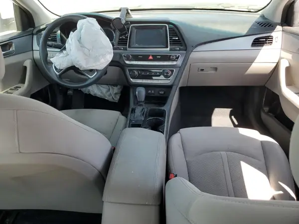 5NPE24AF2JH601375 2018 HYUNDAI SONATA - Image 8