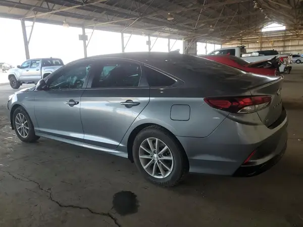 5NPE24AF2JH612585 2018 HYUNDAI SONATA - Image 2