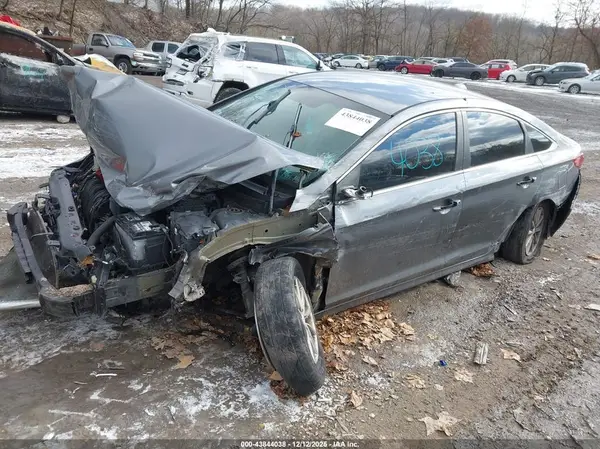 5NPE24AF2JH612778 2018 HYUNDAI SONATA - Image 2