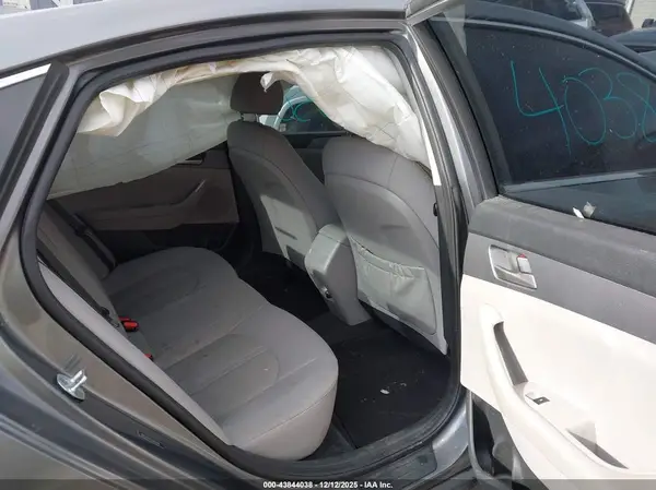 5NPE24AF2JH612778 2018 HYUNDAI SONATA - Image 8
