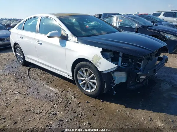 5NPE24AF2JH614773 2018 HYUNDAI SONATA - Image 1