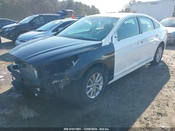 5NPE24AF2JH614773 2018 HYUNDAI SONATA - Image 2
