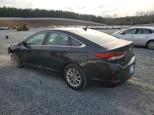 5NPE24AF2JH615504 2018 HYUNDAI SONATA - Image 2