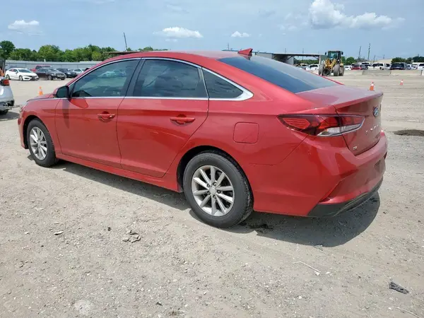 5NPE24AF2JH615647 2018 HYUNDAI SONATA - Image 2