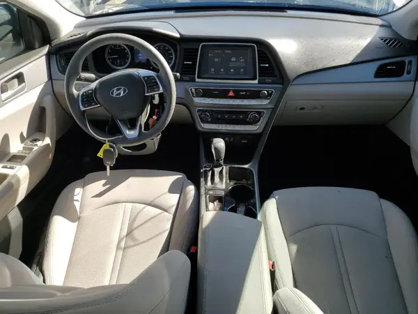 5NPE24AF2JH615762 2018 HYUNDAI SONATA - Image 8