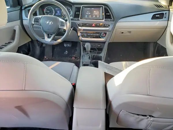 5NPE24AF2JH617530 2018 HYUNDAI SONATA - Image 8