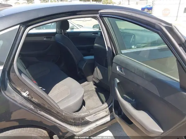 5NPE24AF2JH618824 2018 HYUNDAI SONATA - Image 8