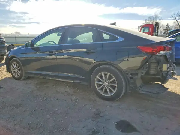 5NPE24AF2JH619679 2018 HYUNDAI SONATA - Image 2