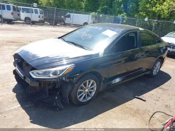 5NPE24AF2JH621027 2018 HYUNDAI SONATA - Image 2