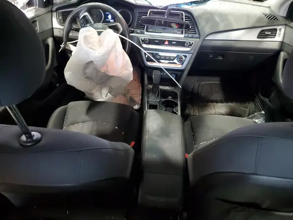5NPE24AF2JH623019 2018 HYUNDAI SONATA - Image 8