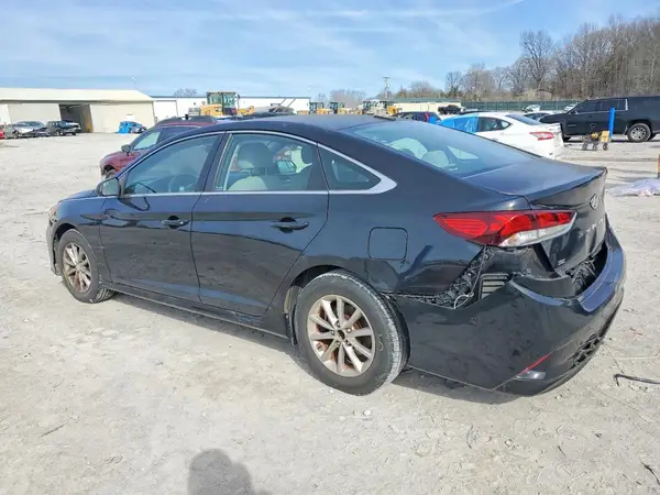5NPE24AF2JH623652 2018 HYUNDAI SONATA - Image 2