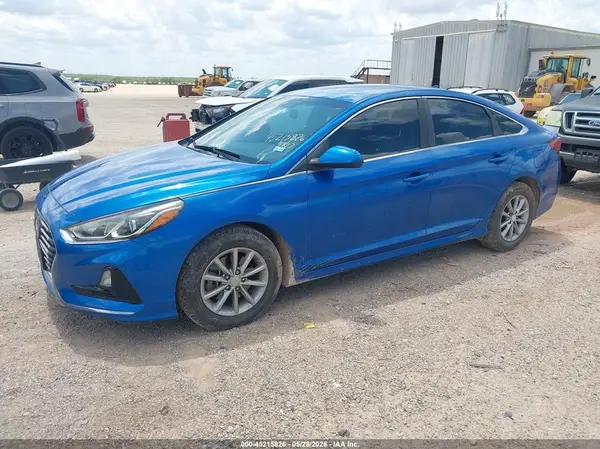 5NPE24AF2JH626972 2018 HYUNDAI SONATA - Image 2