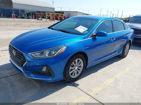 5NPE24AF2JH627183 2018 HYUNDAI SONATA - Image 2