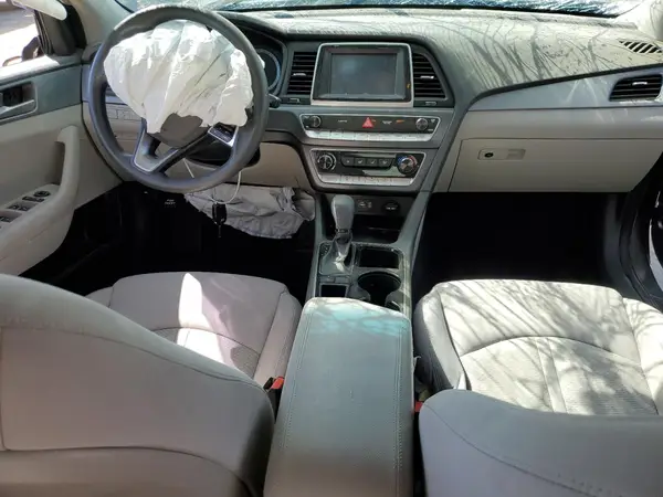 5NPE24AF2JH631783 2018 HYUNDAI SONATA - Image 8