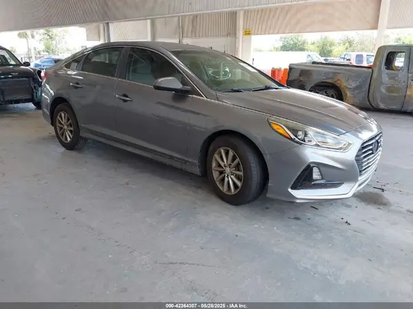 5NPE24AF2JH633890 2018 HYUNDAI SONATA - Image 1