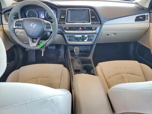 5NPE24AF2JH635543 2018 HYUNDAI SONATA - Image 8