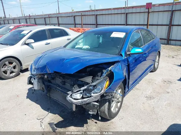5NPE24AF2JH639057 2018 HYUNDAI SONATA - Image 2