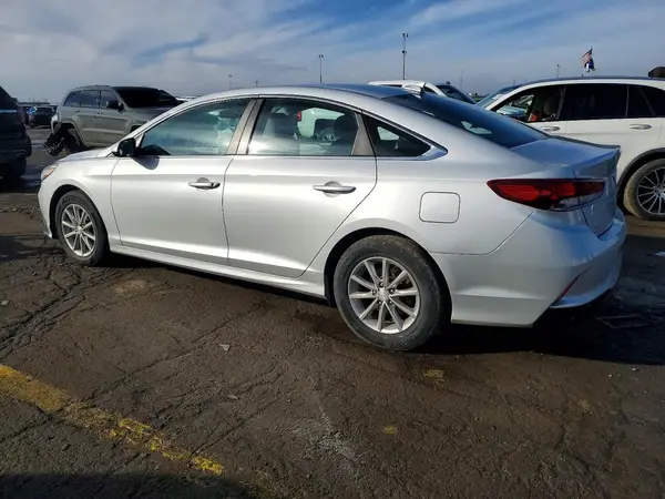 5NPE24AF2JH639740 2018 HYUNDAI SONATA - Image 2