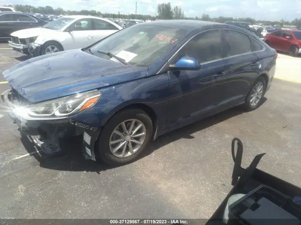 5NPE24AF2JH643321 2018 HYUNDAI SONATA - Image 2