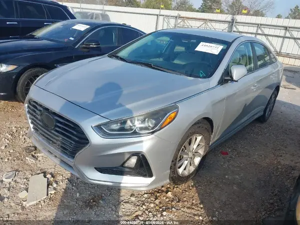 5NPE24AF2JH648065 2018 HYUNDAI SONATA - Image 2