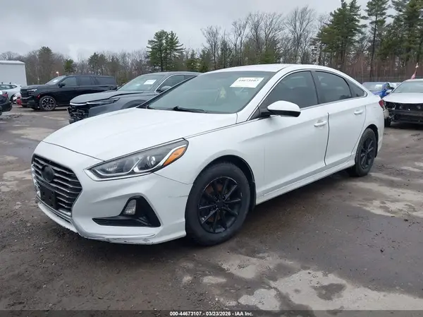 5NPE24AF2JH653413 2018 HYUNDAI SONATA - Image 2