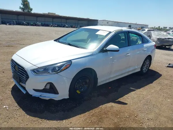 5NPE24AF2JH656926 2018 HYUNDAI SONATA - Image 2