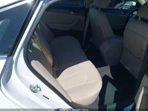 5NPE24AF2JH656926 2018 HYUNDAI SONATA - Image 8