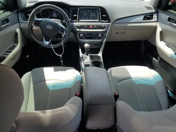 5NPE24AF2JH657963 2018 HYUNDAI SONATA - Image 8