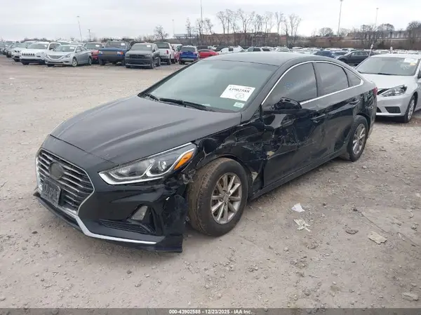 5NPE24AF2JH659602 2018 HYUNDAI SONATA - Image 2