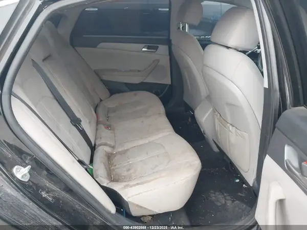 5NPE24AF2JH659602 2018 HYUNDAI SONATA - Image 8
