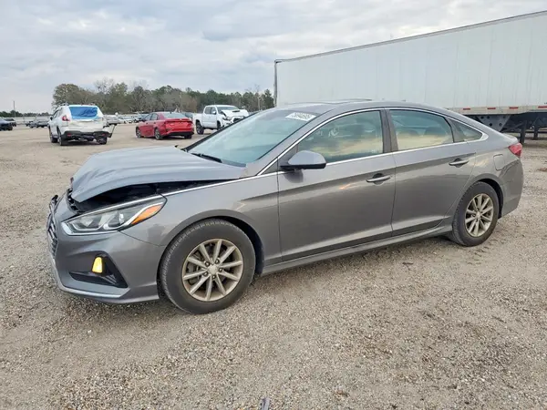 5NPE24AF2JH667540 2018 HYUNDAI SONATA - Image 1