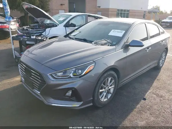 5NPE24AF2JH668994 2018 HYUNDAI SONATA - Image 2
