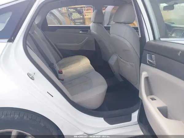 5NPE24AF2JH673533 2018 HYUNDAI SONATA - Image 8