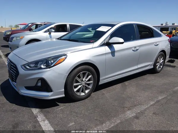 5NPE24AF2JH674438 2018 HYUNDAI SONATA - Image 2