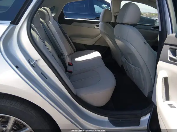 5NPE24AF2JH674438 2018 HYUNDAI SONATA - Image 8