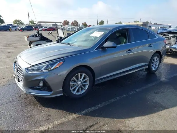5NPE24AF2JH674603 2018 HYUNDAI SONATA - Image 2