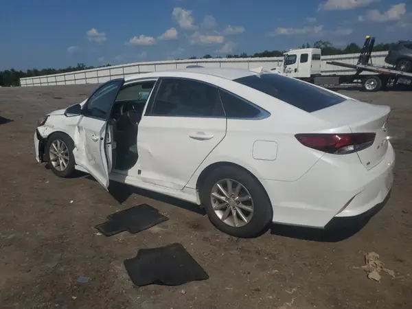5NPE24AF2JH675265 2018 HYUNDAI SONATA - Image 2
