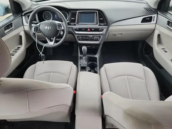 5NPE24AF2JH679204 2018 HYUNDAI SONATA - Image 8