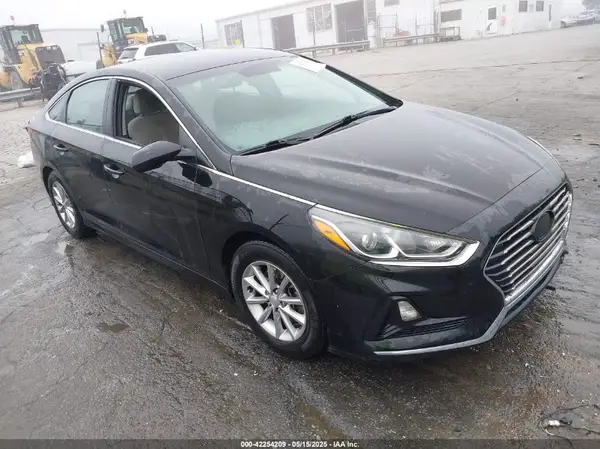5NPE24AF2JH681275 2018 HYUNDAI SONATA - Image 1
