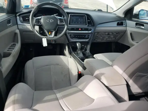 5NPE24AF2JH684810 2018 HYUNDAI SONATA - Image 8