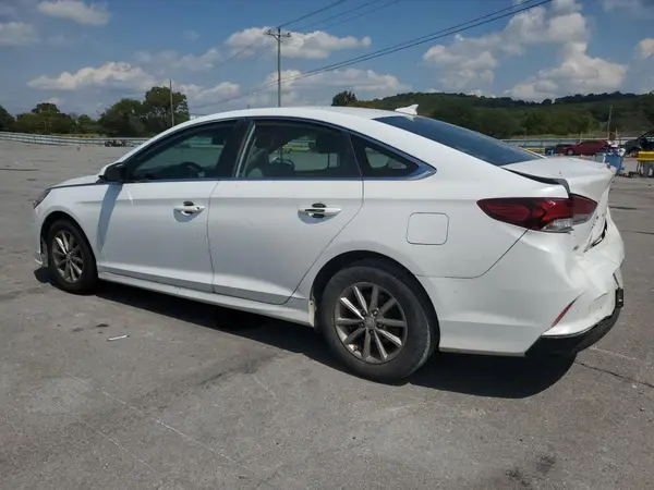 5NPE24AF2JH689120 2018 HYUNDAI SONATA - Image 2